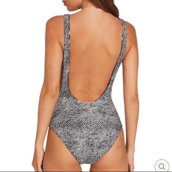 Volcom LEAF IT BE ONE-PIECE SWIMSUIT - BLACK - Picture 12 of 14
